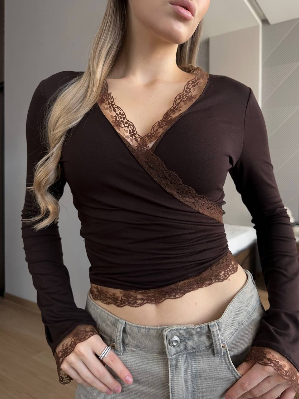 The same trendy lace tops