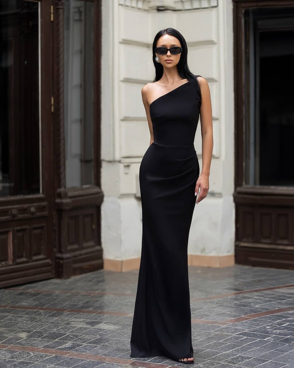 Premium Silhouette Dress