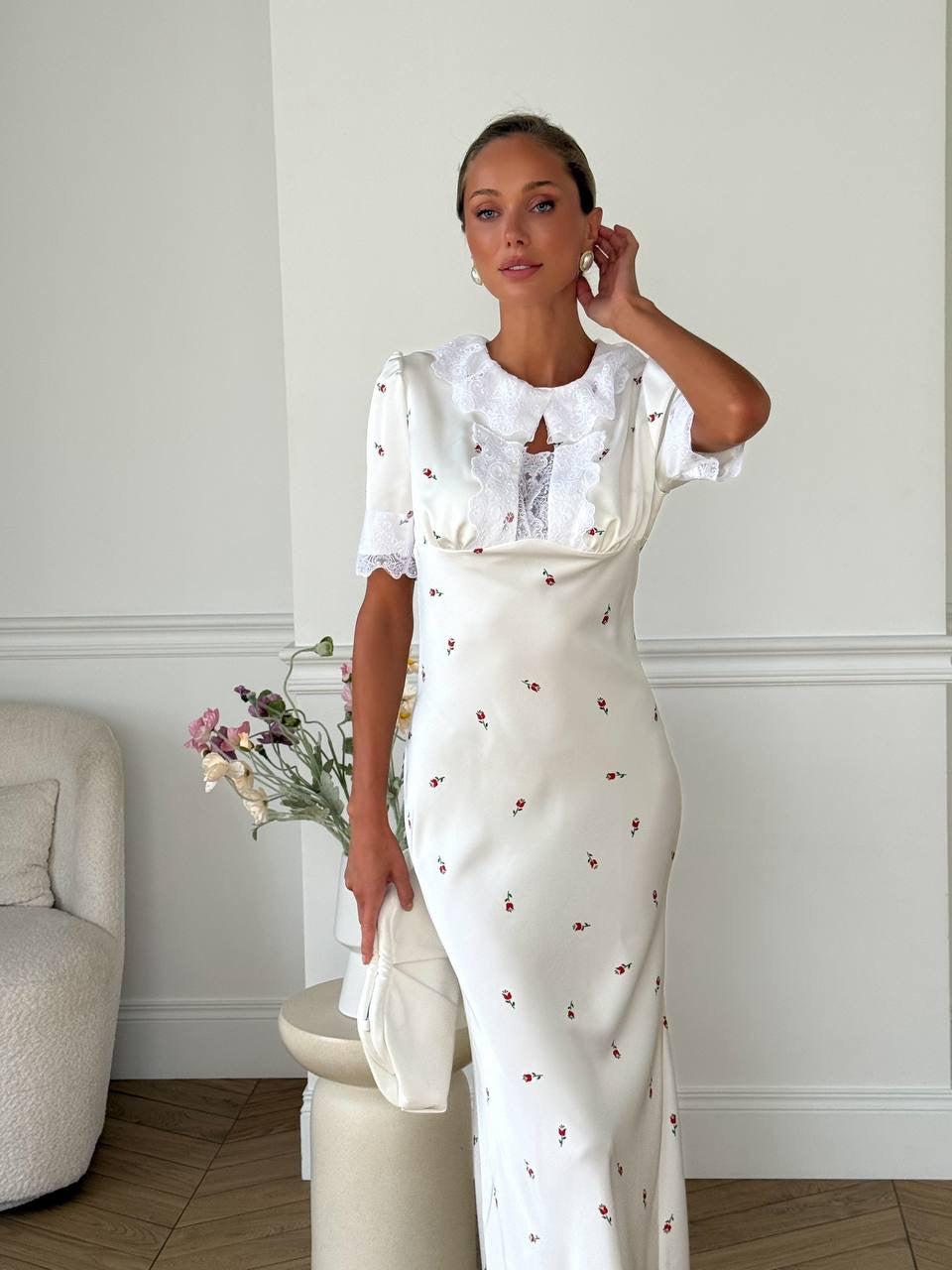Romantic Satin Dress "Lace"