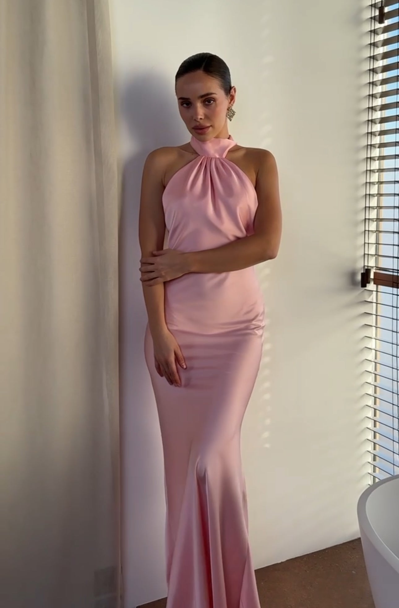 Maxi dress with an open back