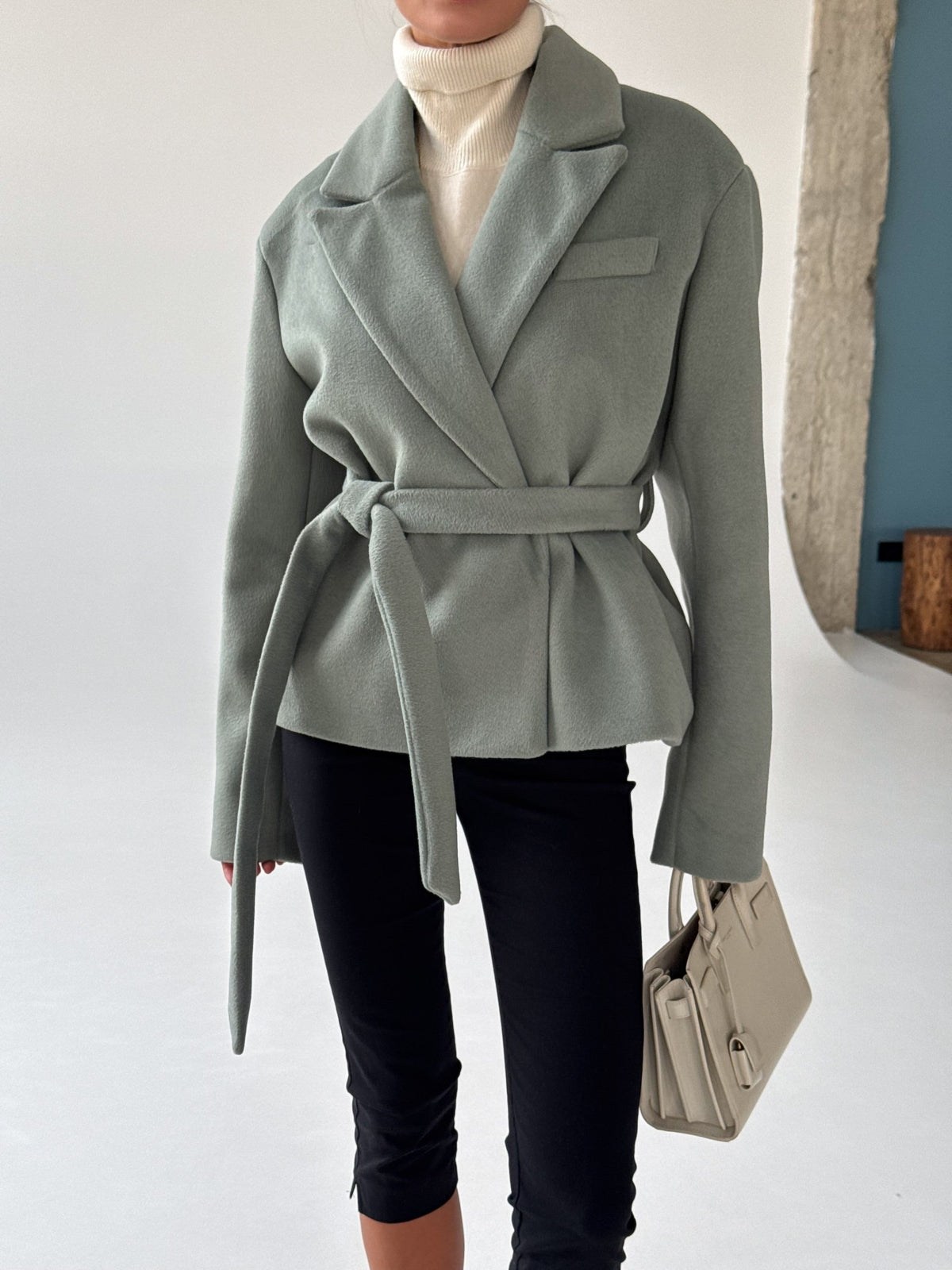 BONG Short Coat