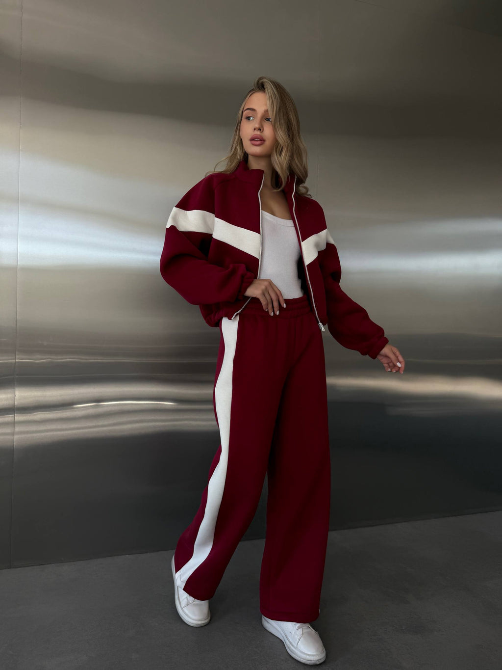 High-Quality Stylish Suit with Accent Inserts