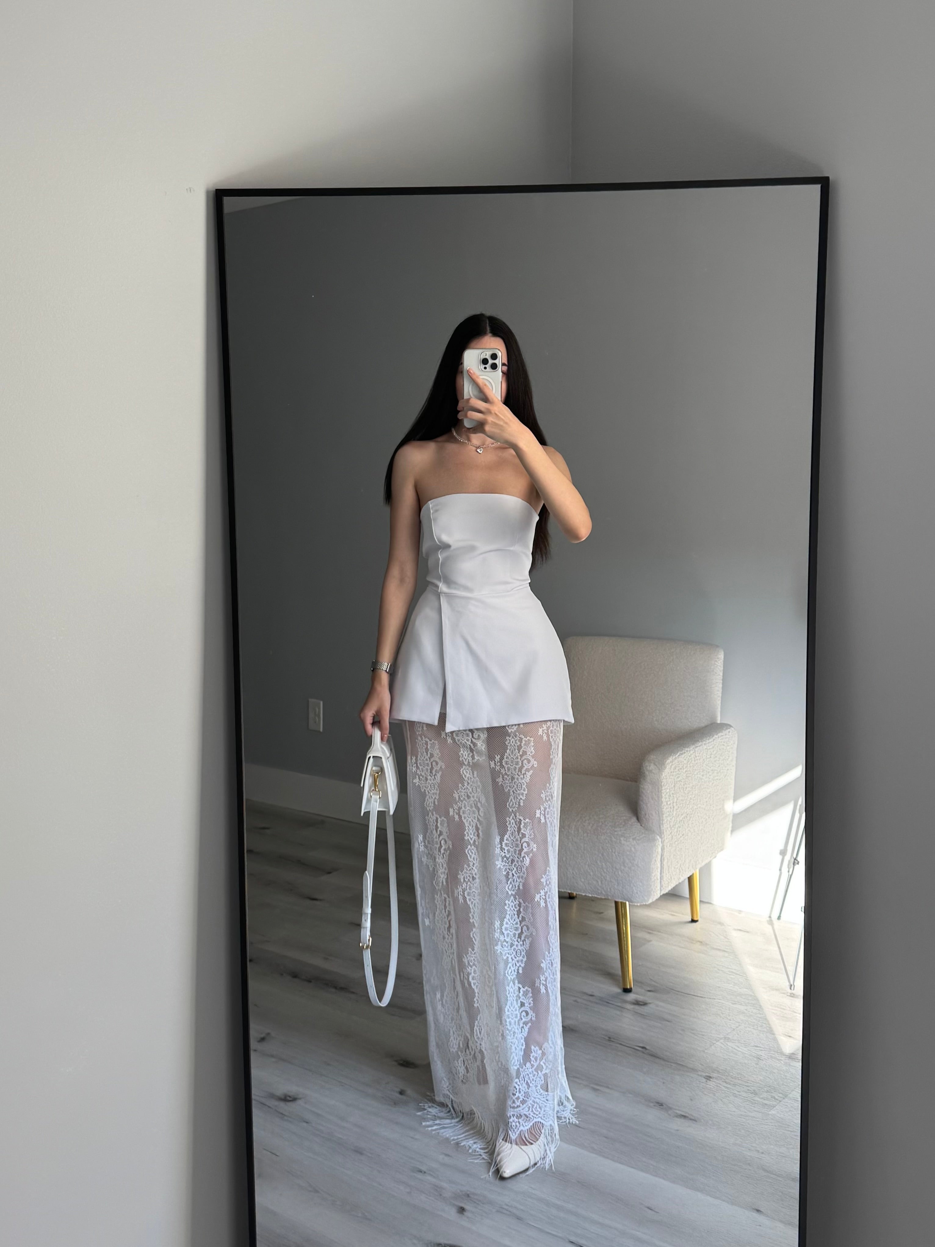 Set: blazer + peplum blouse + lace skirt-shorts