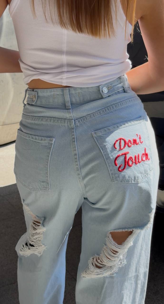 Trendy Wide-Leg Jeans