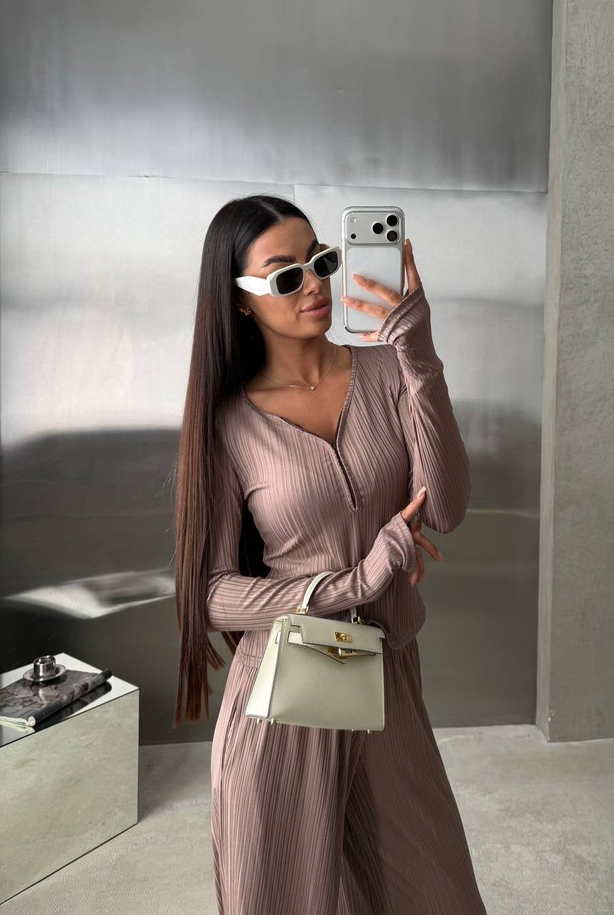 Ribbed Knit Set with Zip-Up Top