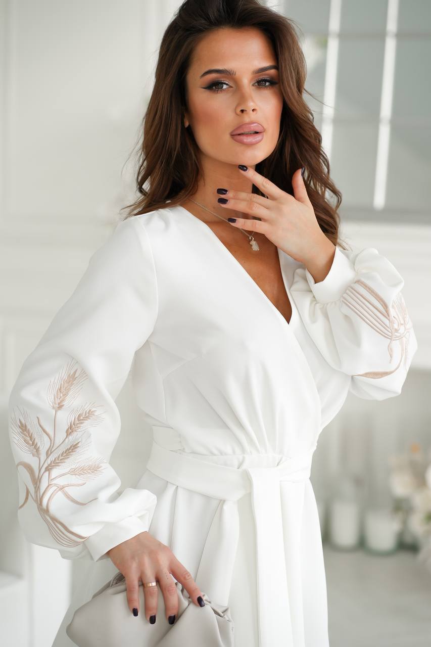 Wrap mini dress with embroidery✨