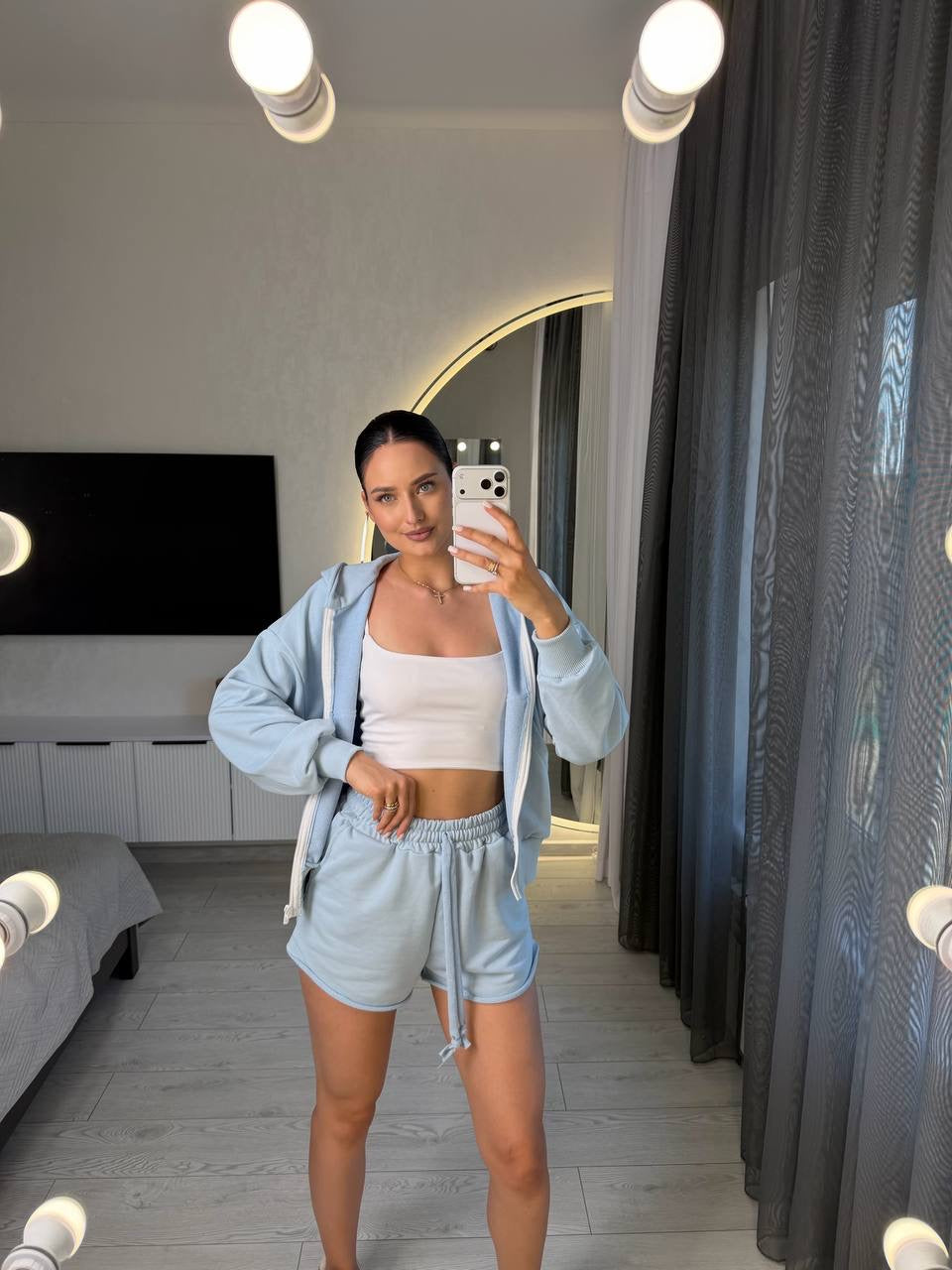 Comfortable Set