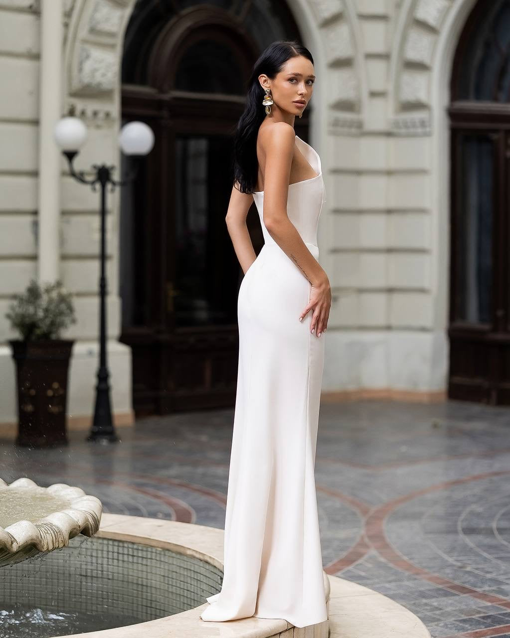 Premium Silhouette Dress