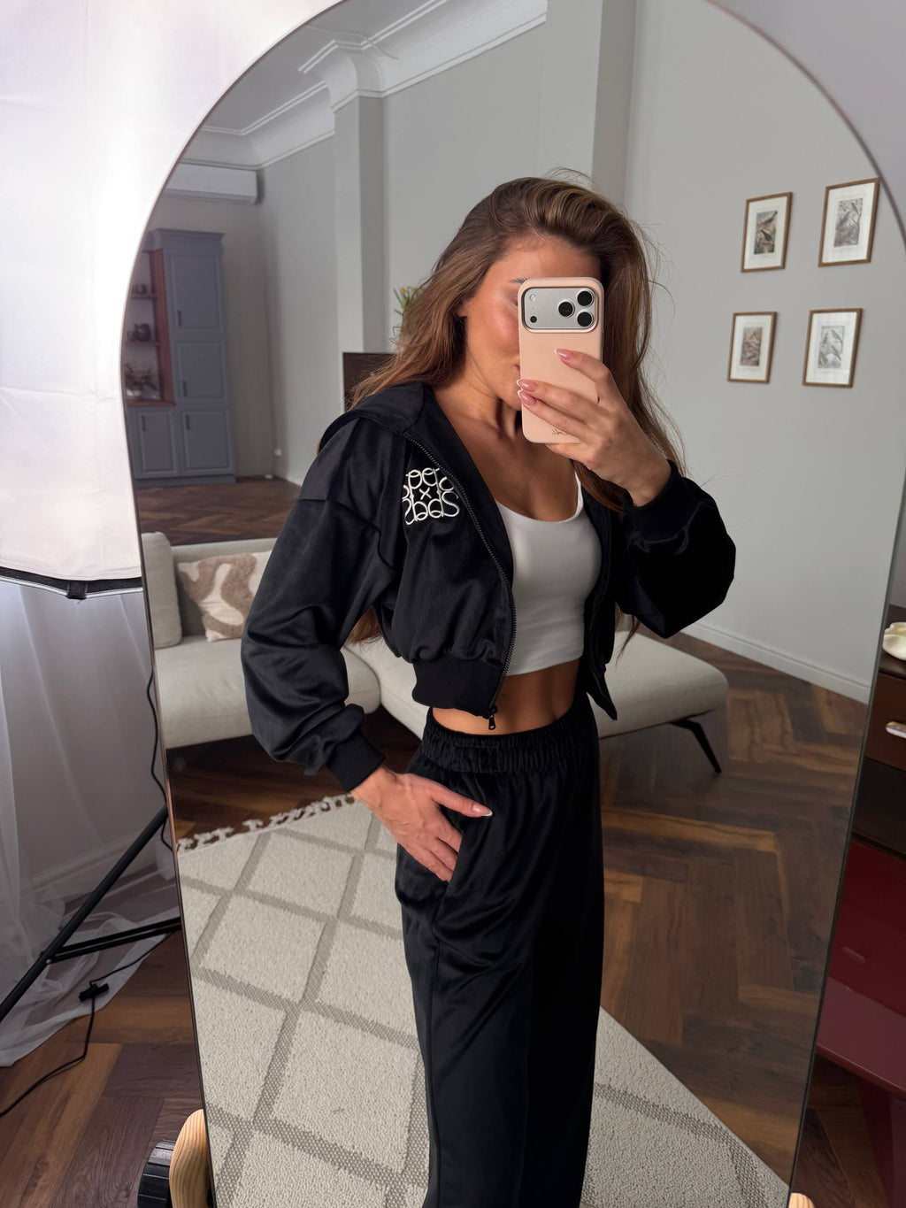 Velour set with embroidery✨