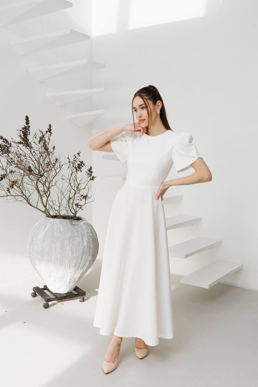 Elegant midi dress