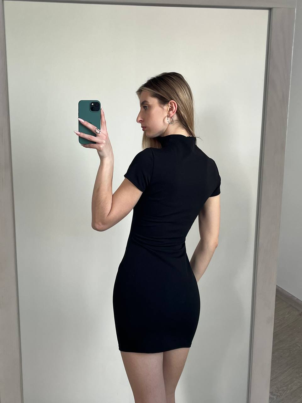 Hook-Front Dress✨