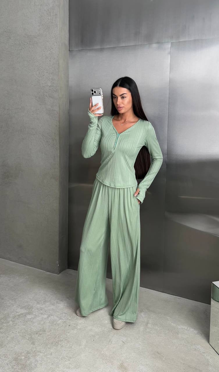 Ribbed Knit Set with Zip-Up Top
