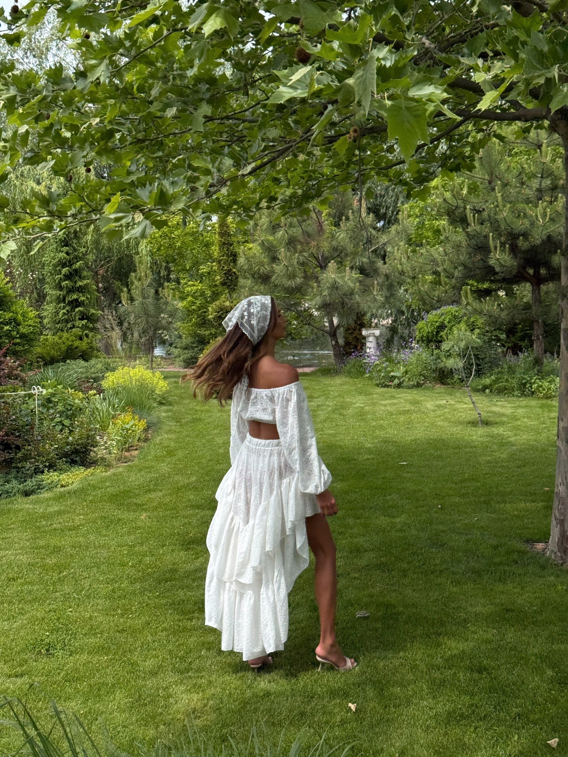 “MARY” Eyelet Cotton Set
