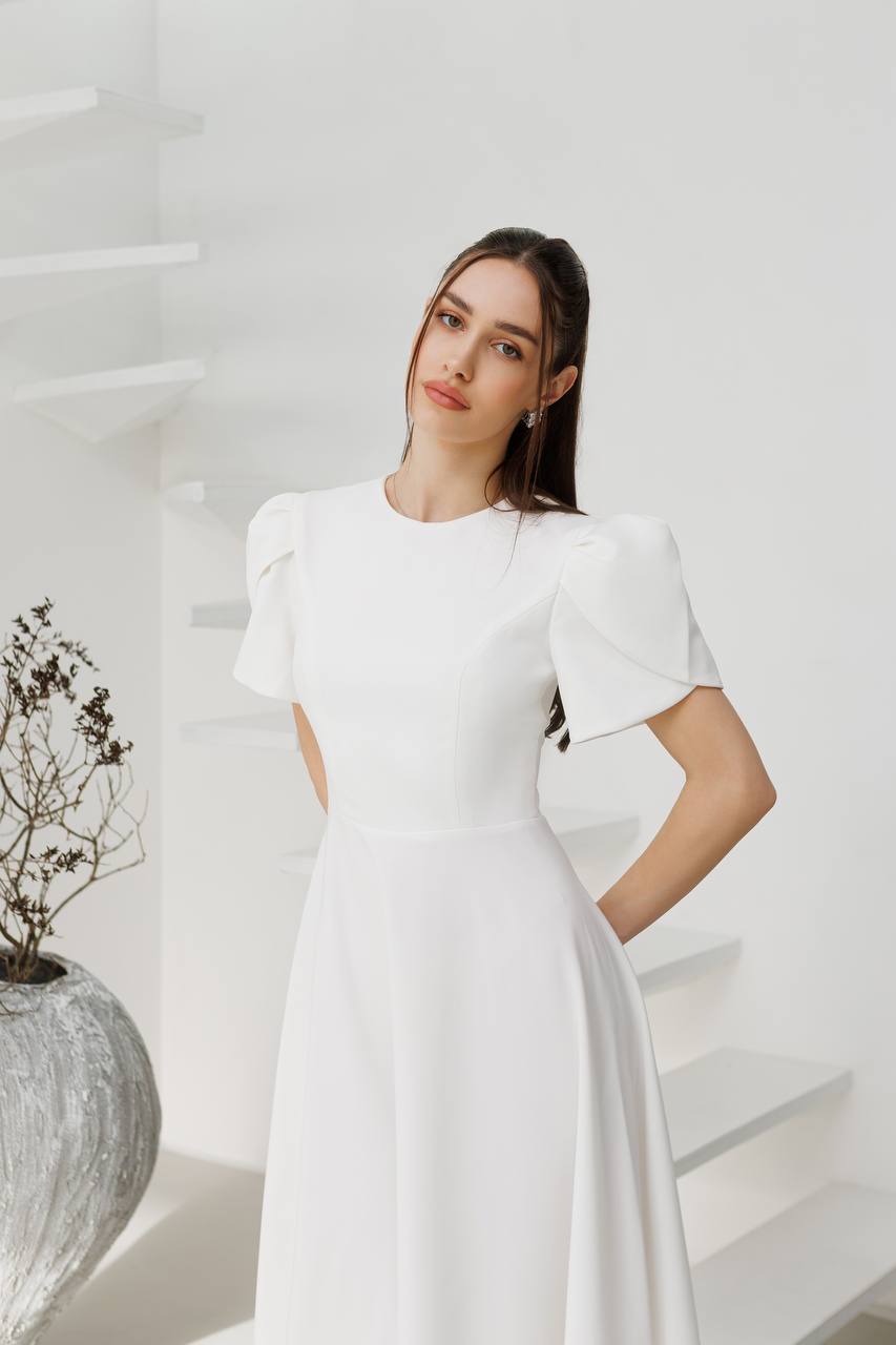 Elegant midi dress