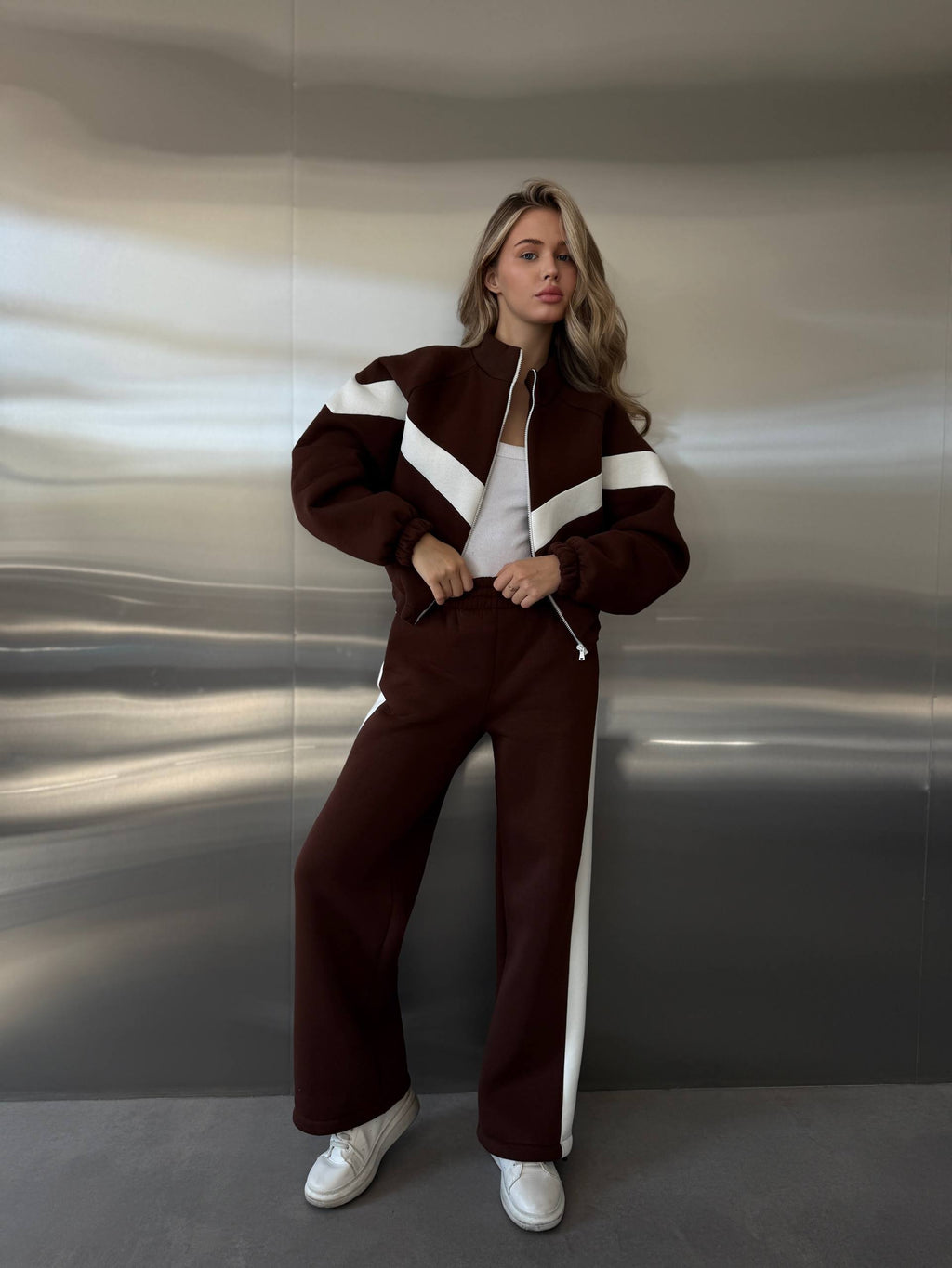 High-Quality Stylish Suit with Accent Inserts