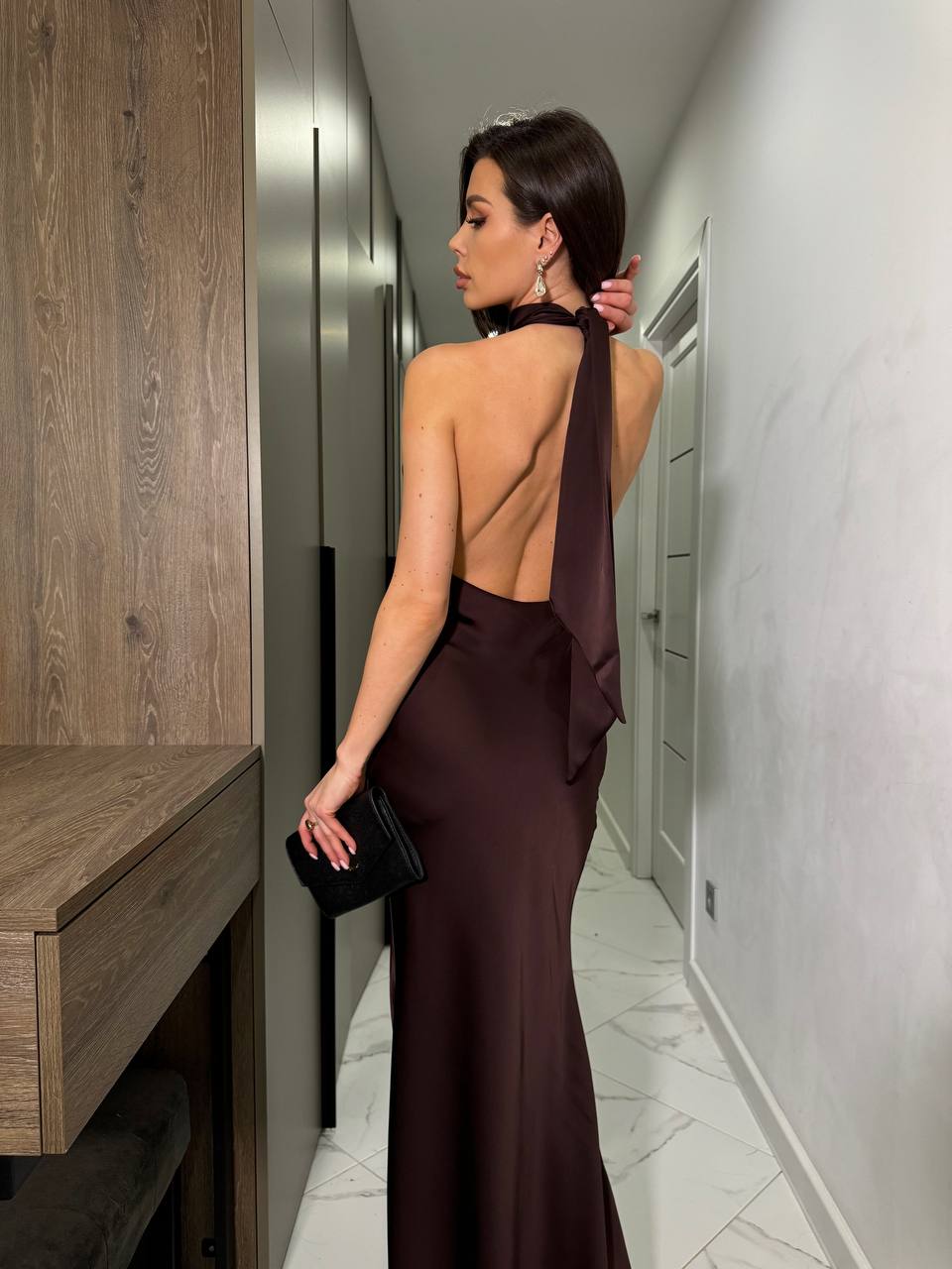 Maxi dress with an open back