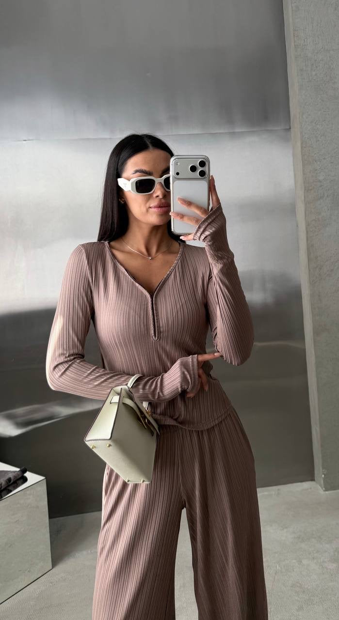 Ribbed Knit Set with Zip-Up Top