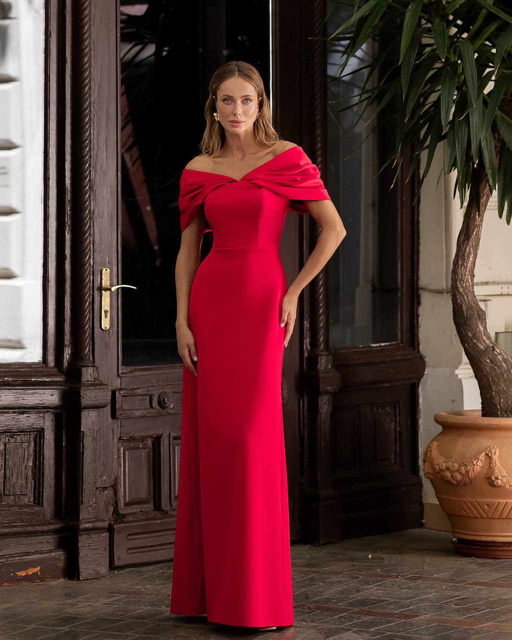 Elegant off-shoulder dress