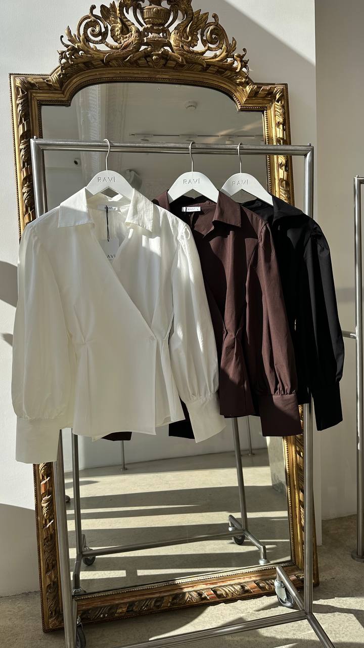 Shirt with a Waist Accent✨