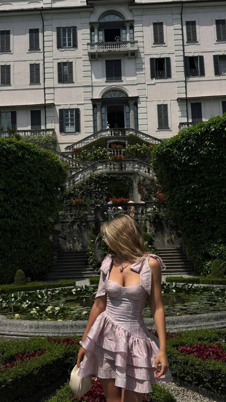 Elegant mini dress
