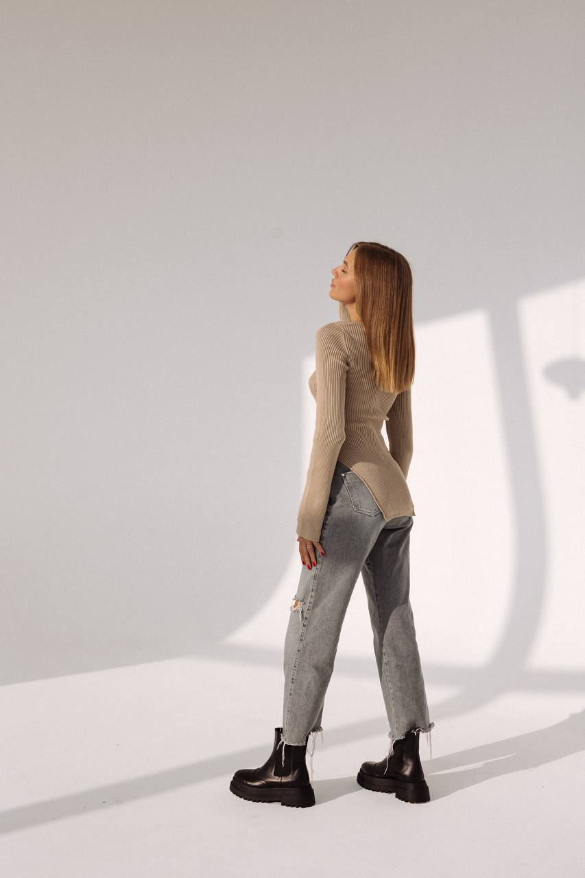 Ribbed Knit Long-Sleeve
