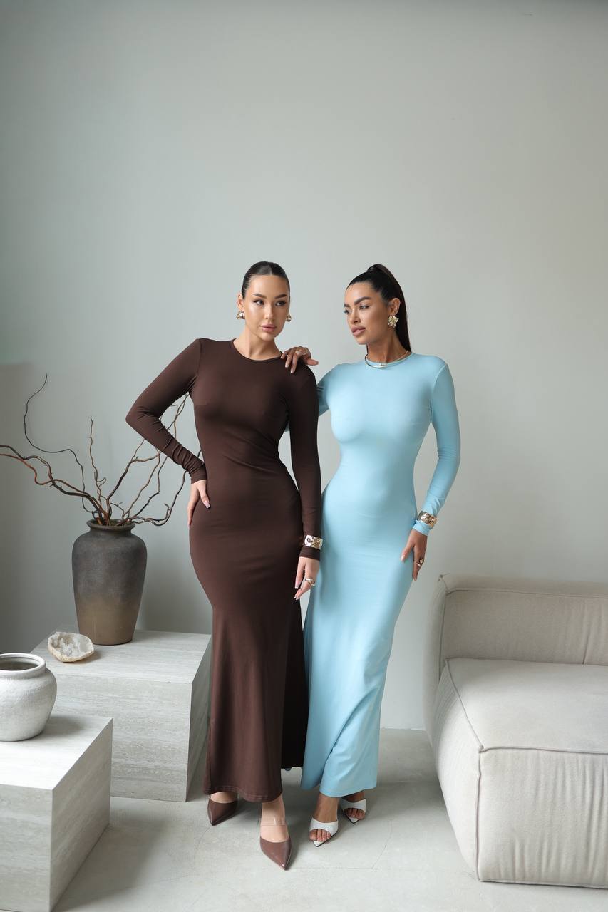 Minimalist Fitted Knit Dress