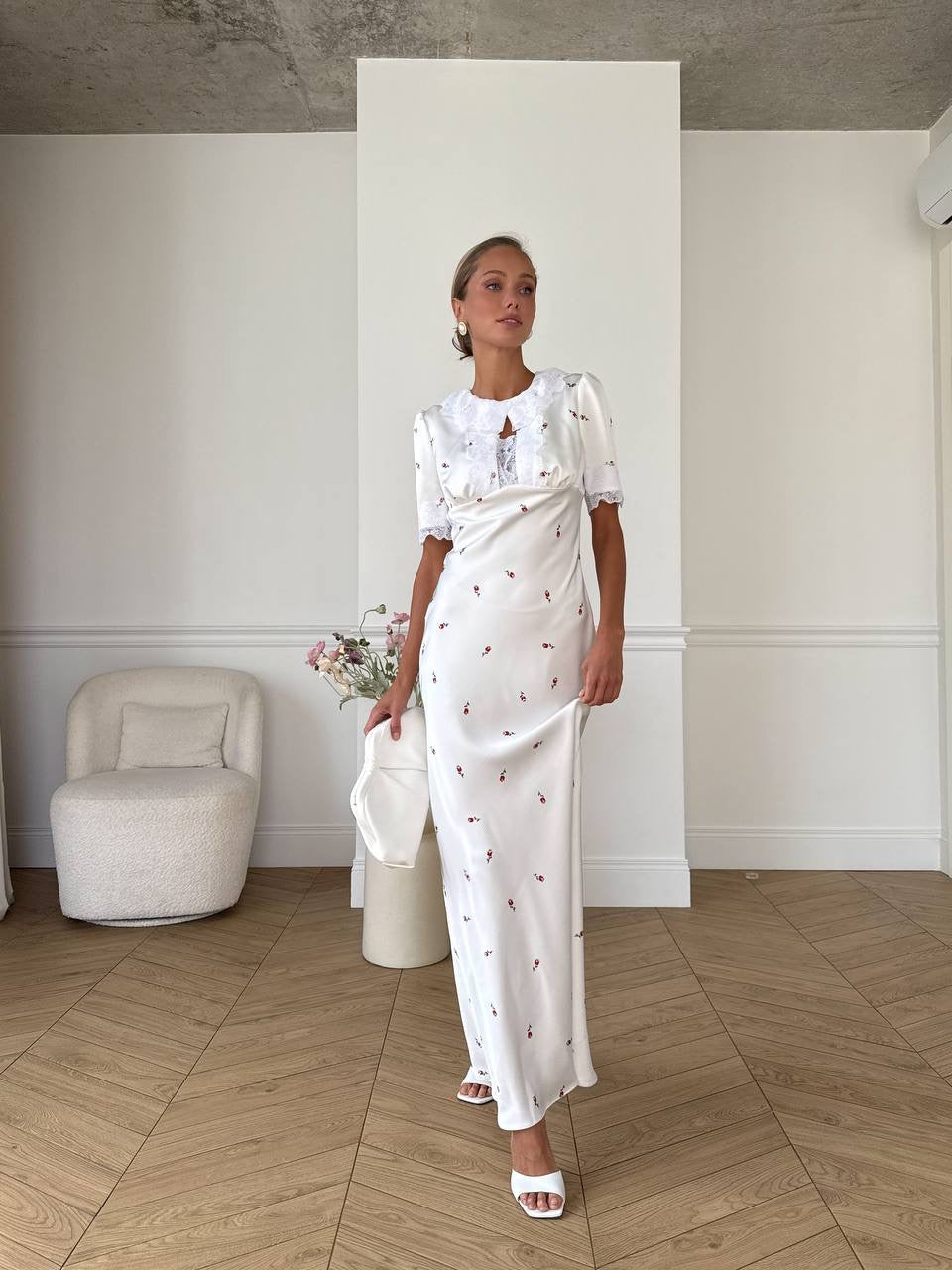 Romantic Satin Dress "Lace"