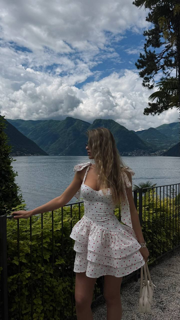 Elegant mini dress
