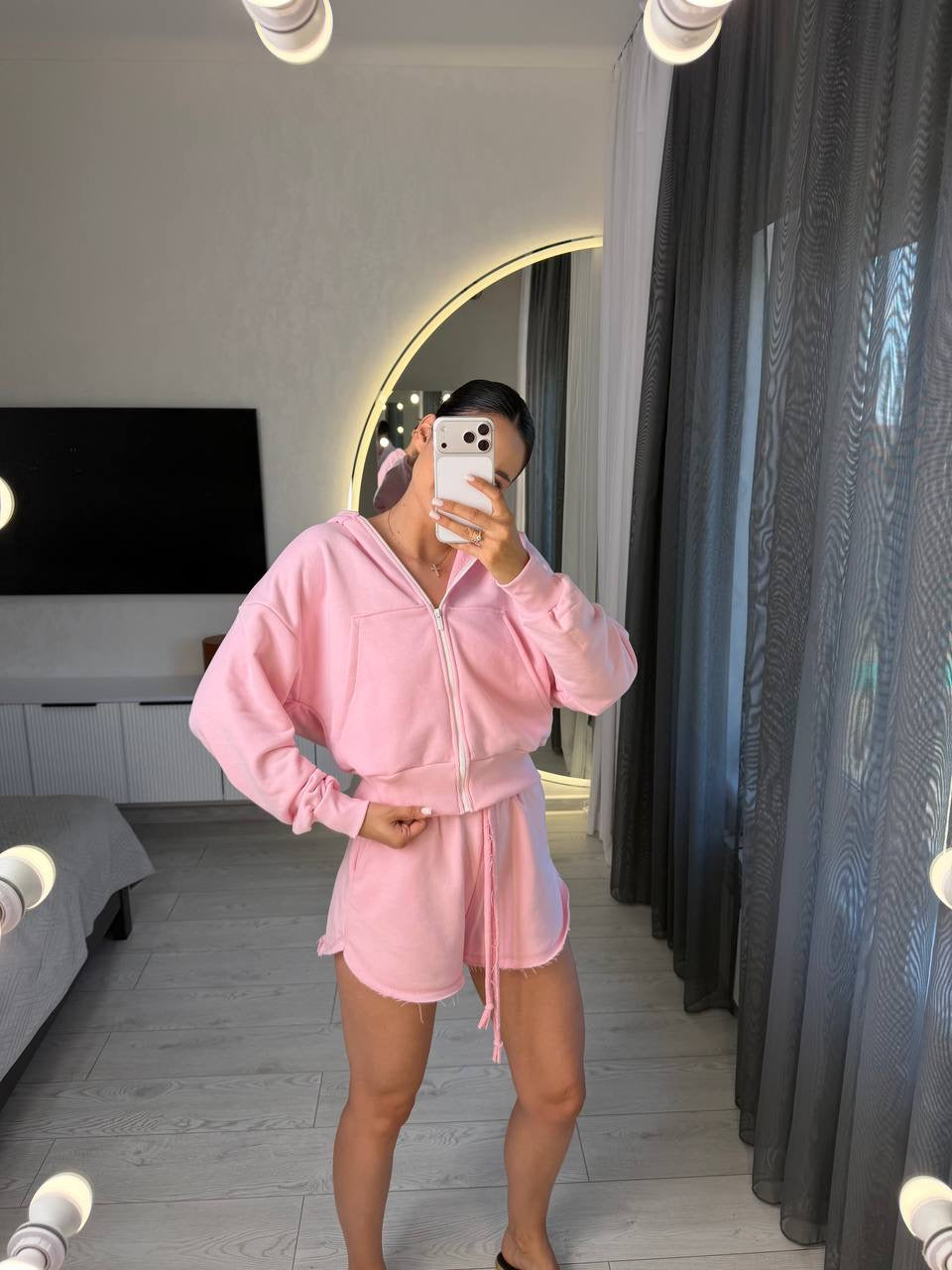 Comfortable Set