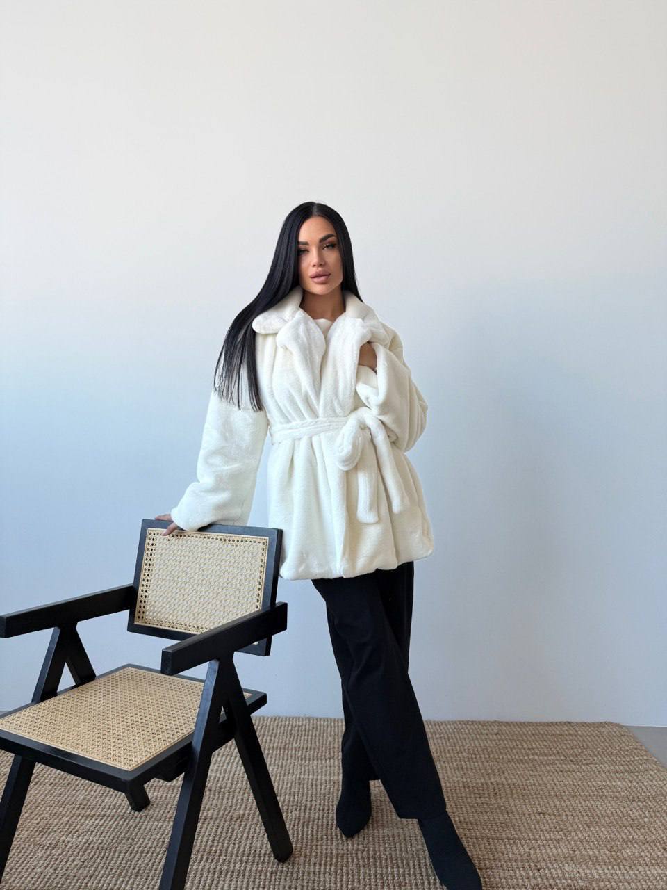 Stylish faux fur coat with lining ✨