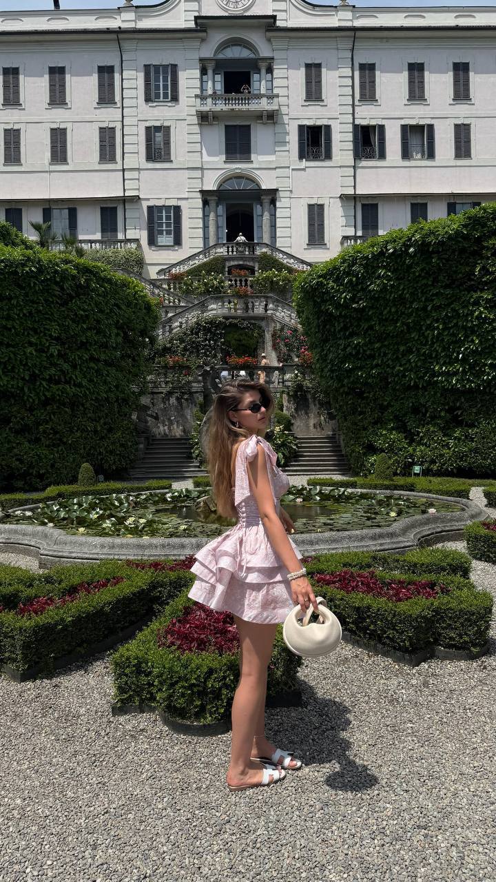 Elegant mini dress