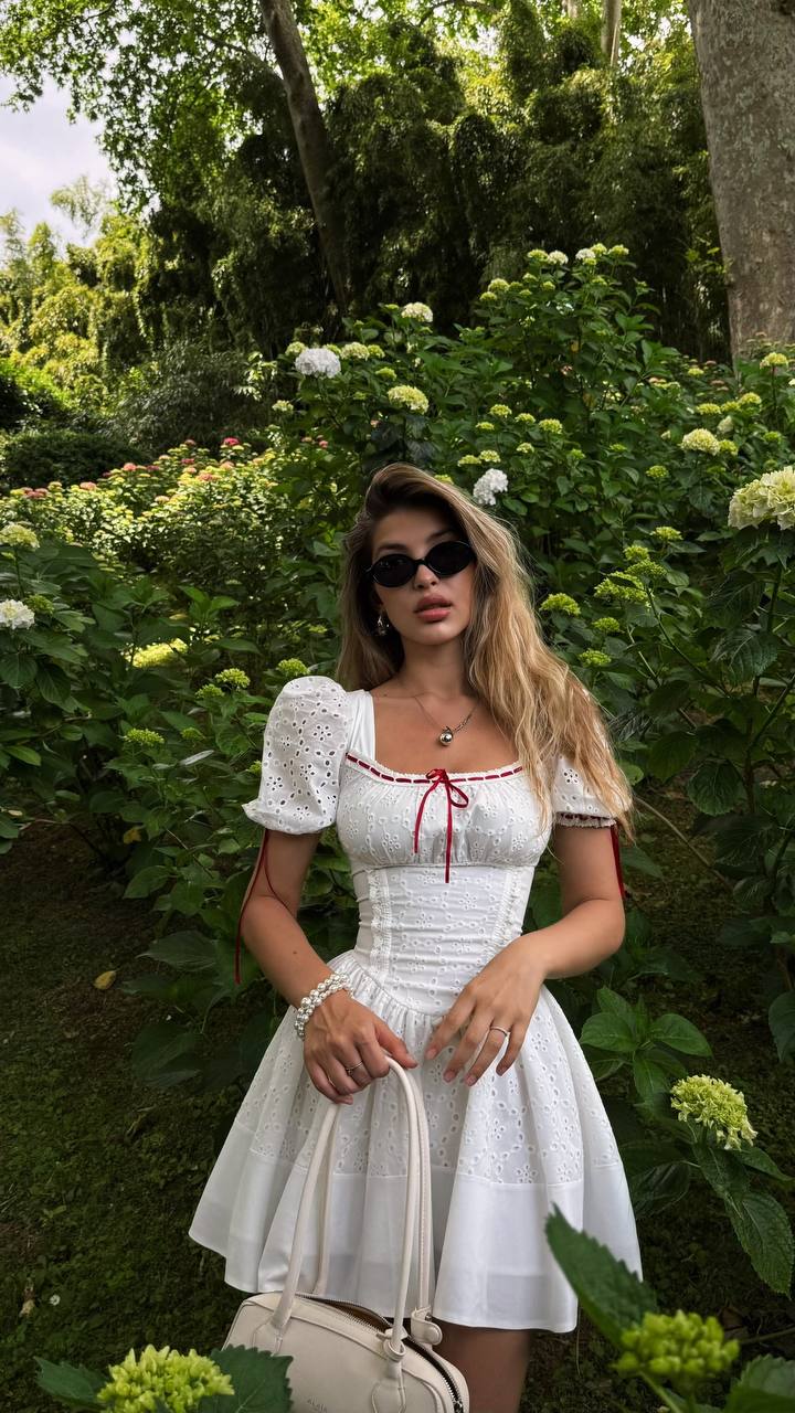 Retro-style dress