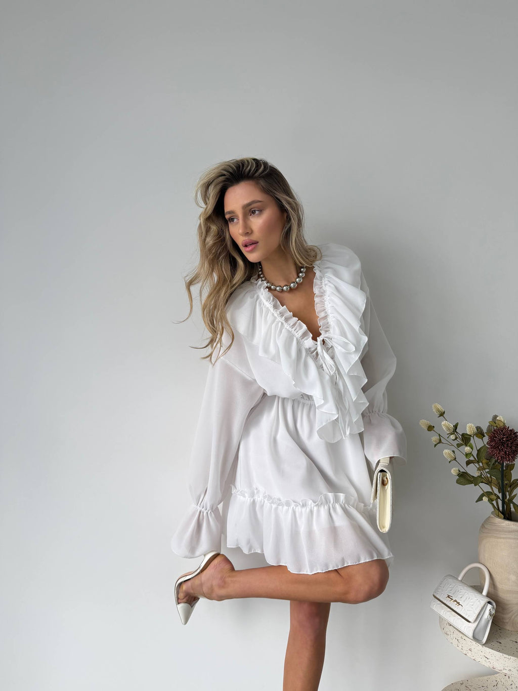 Chiffon dress with ruffles