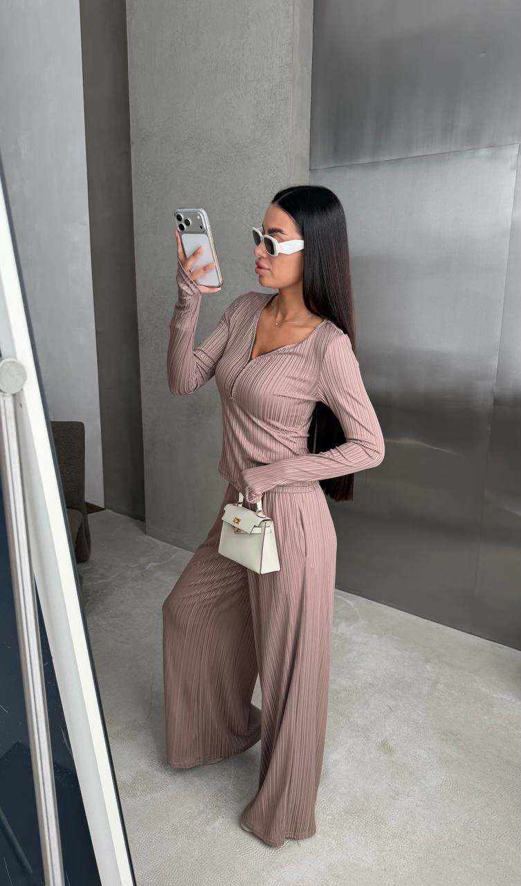 Ribbed Knit Set with Zip-Up Top