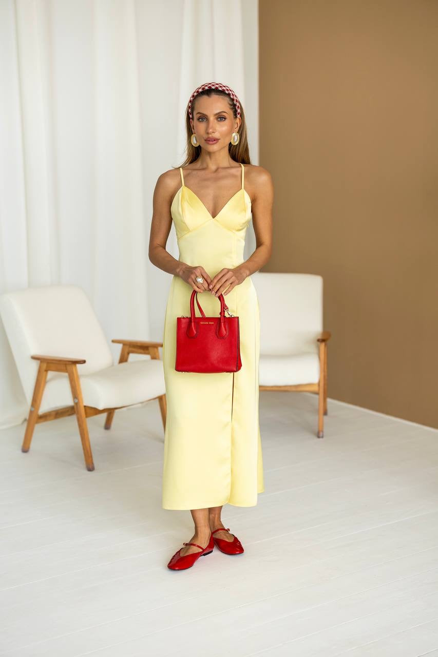 Elegant Open-Back Dress