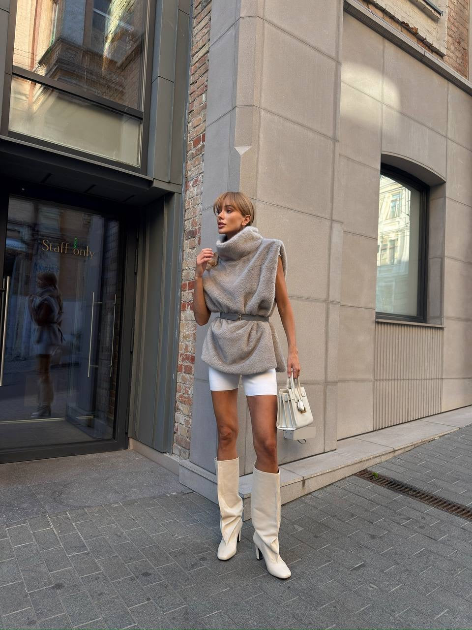 Stylish "Fraga" Vest-Cape