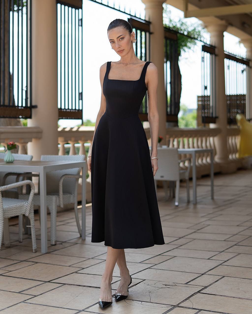Dress 605