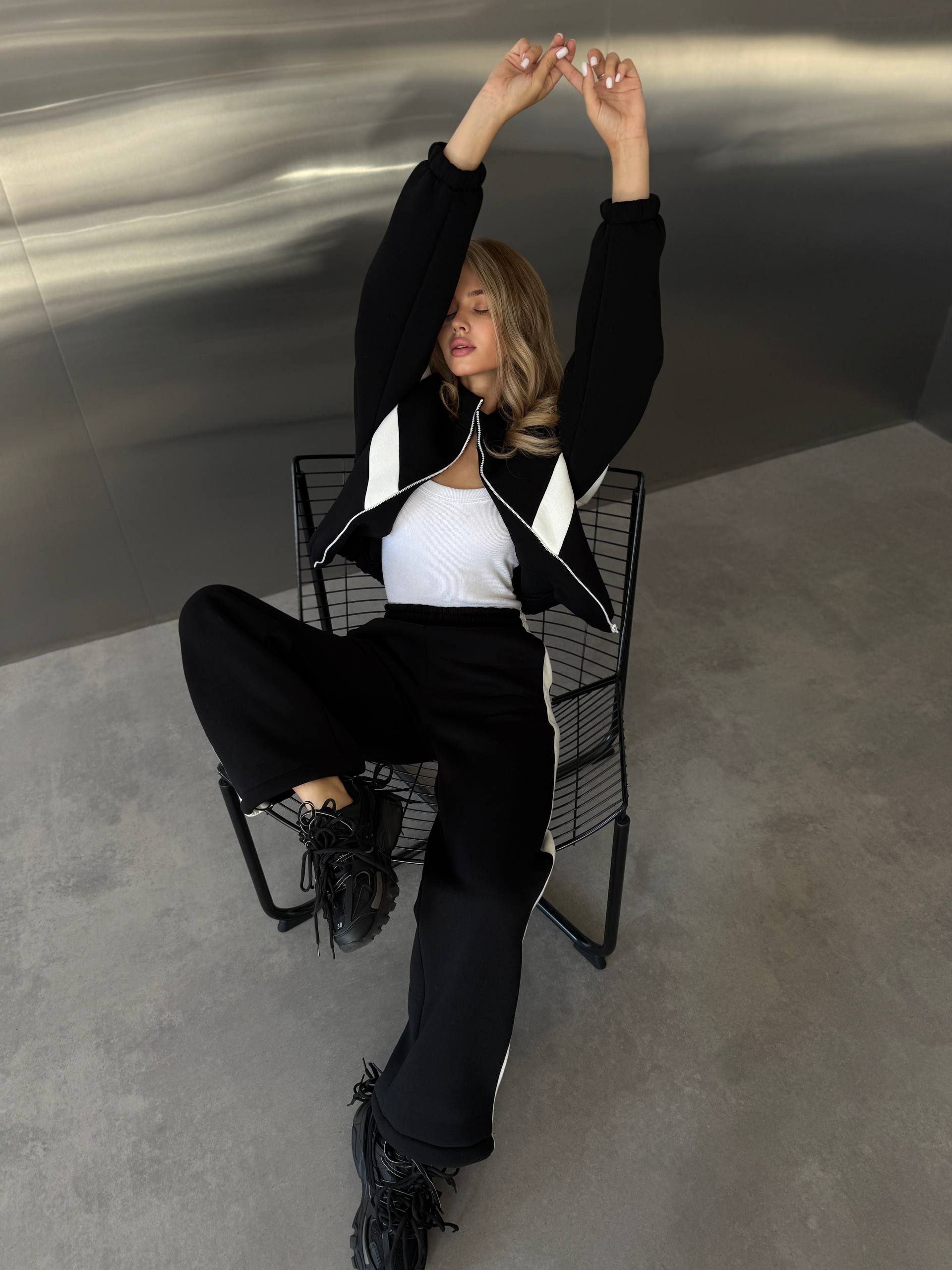 High-Quality Stylish Suit with Accent Inserts