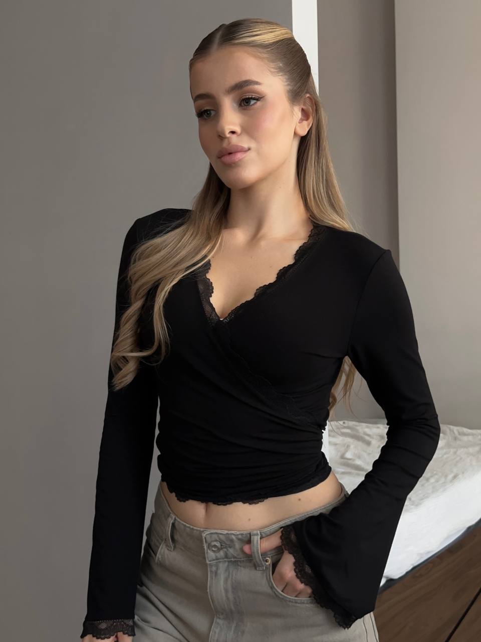 The same trendy lace tops