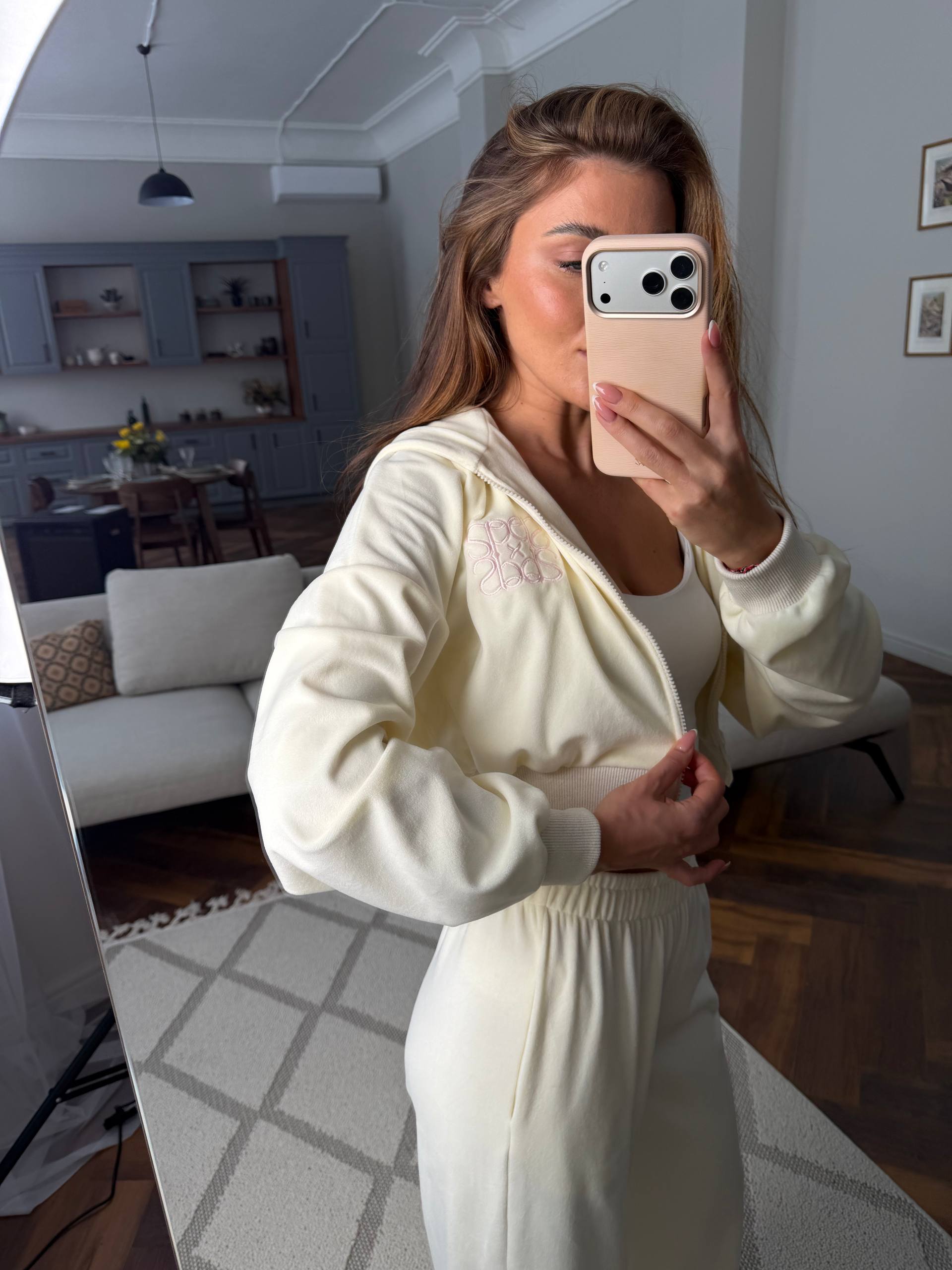Velour set with embroidery✨