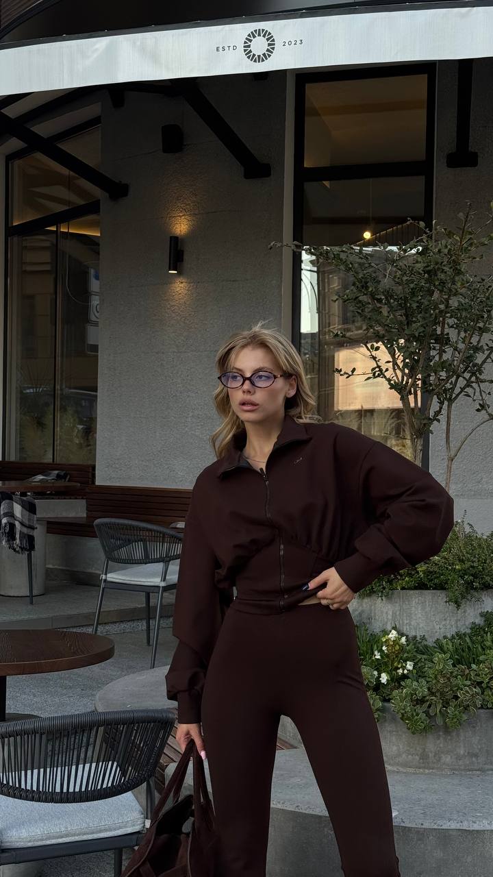 A Set That Works Wonders for Your Figure