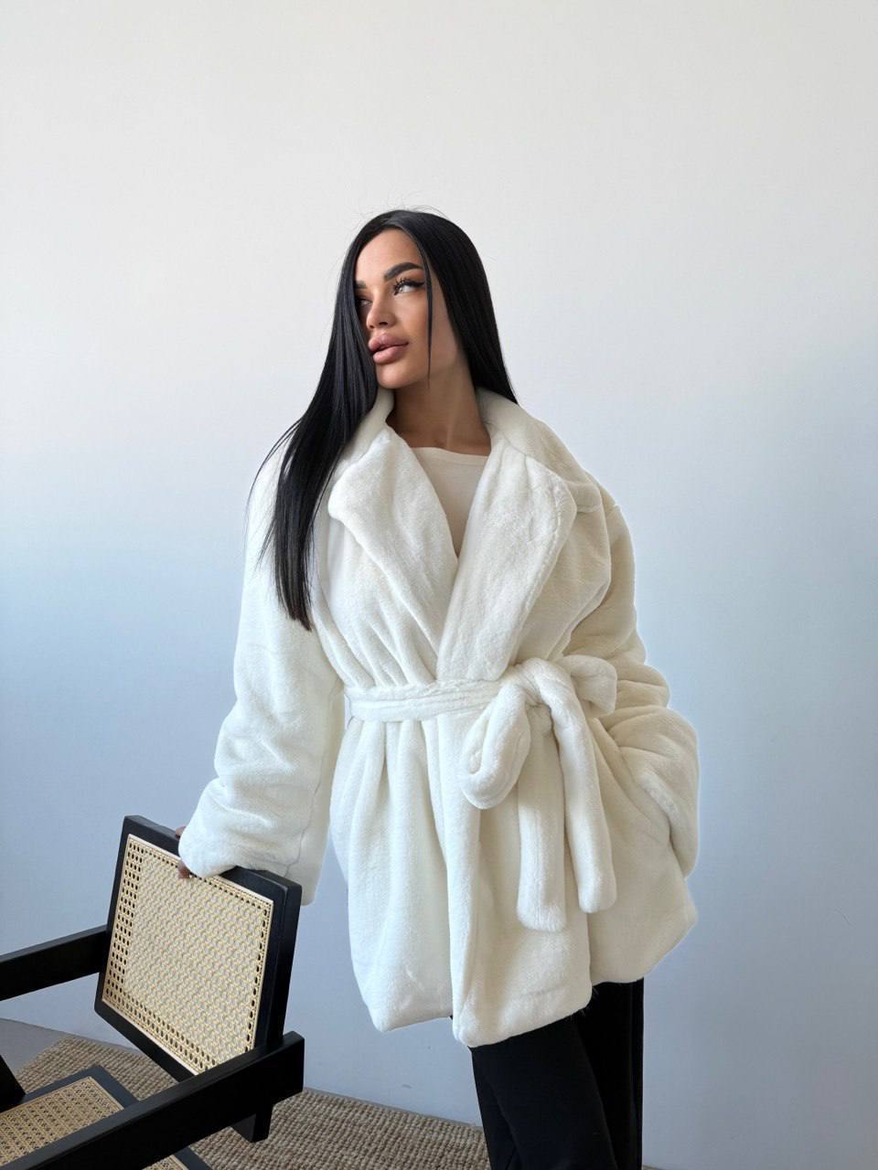 Stylish faux fur coat with lining ✨