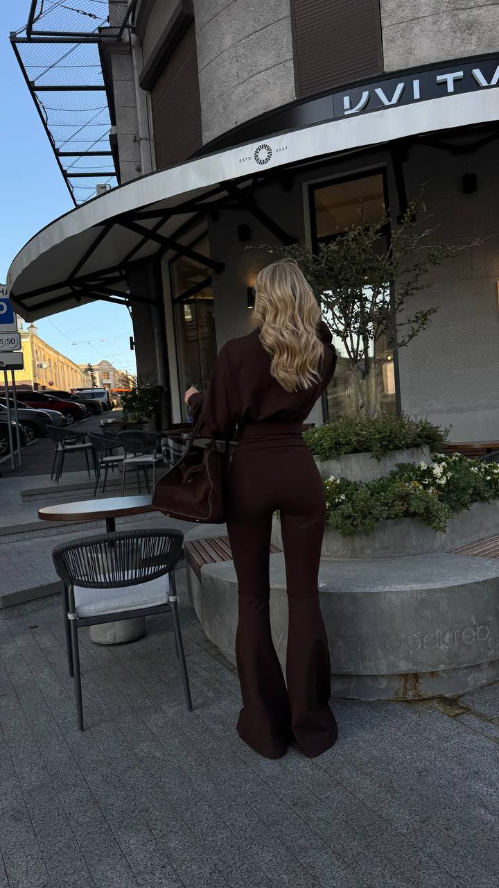 A Set That Works Wonders for Your Figure