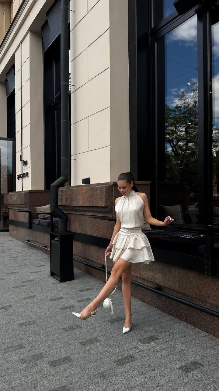 Chic Open-Back Set