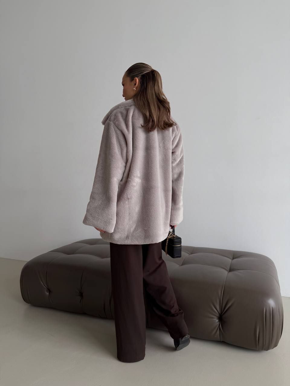 Stylish faux fur coat with lining ✨