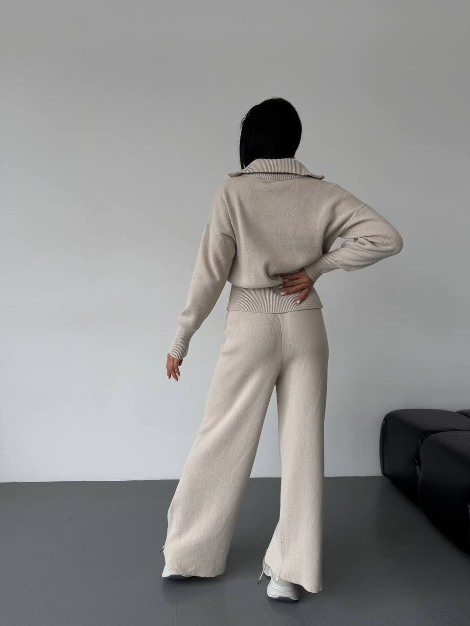 Knitted Two-Piece Set consisting of an oversized sweater and trendy palazzo pants