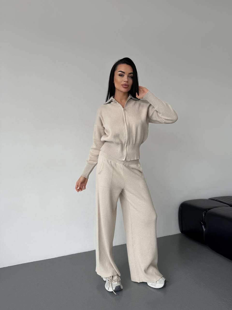 Knitted Two-Piece Set consisting of an oversized sweater and trendy palazzo pants